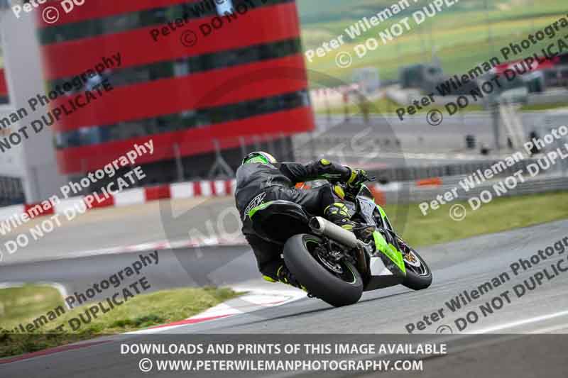 cadwell no limits trackday;cadwell park;cadwell park photographs;cadwell trackday photographs;enduro digital images;event digital images;eventdigitalimages;navarra;no limits trackdays;peter wileman photography;racing digital images;trackday digital images;trackday photos